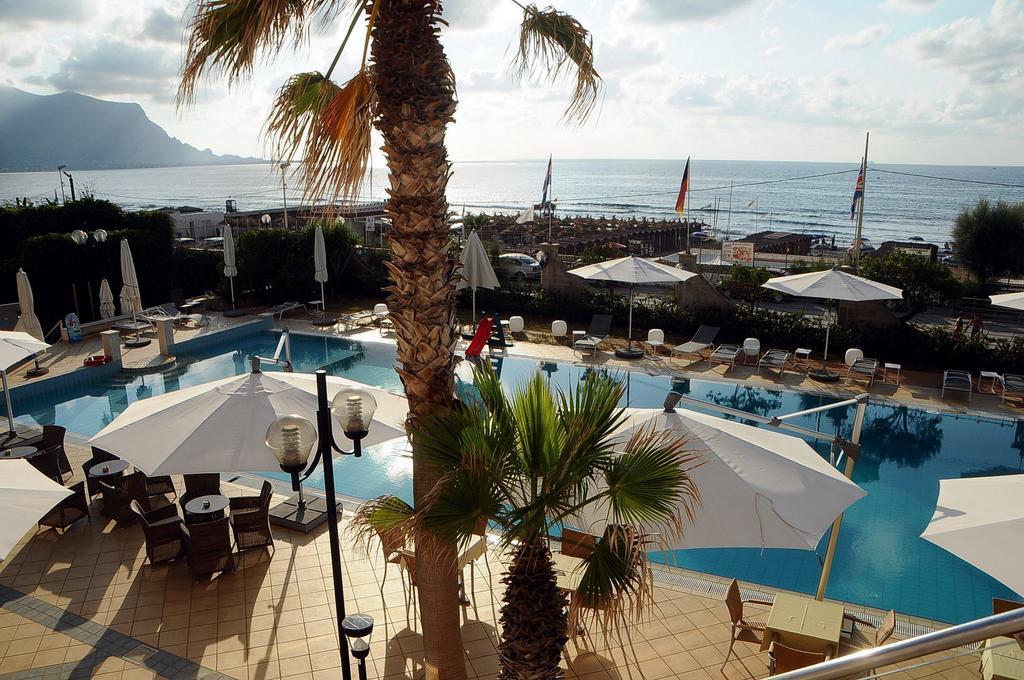 Hotel Sirenetta イーゾラ・デッレ・フェンミネ エクステリア 写真